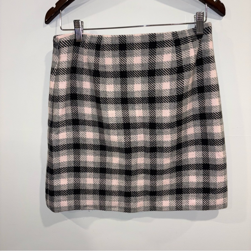 Plaid Mini Skirt - Black and Pink
